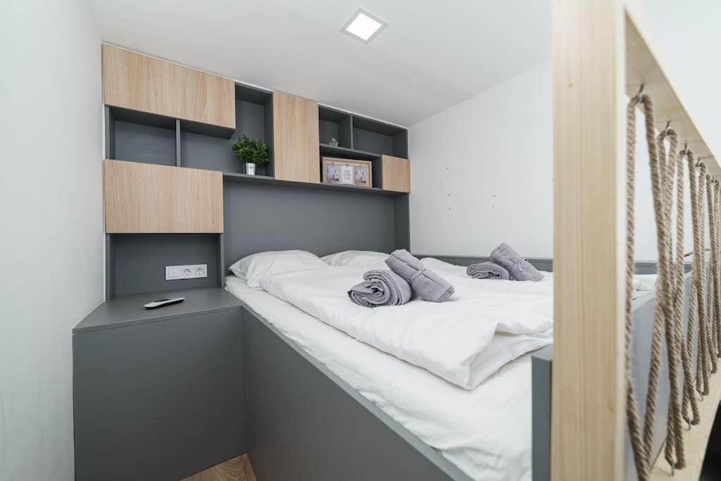 Cityscape Budget Kerepesi Apartment