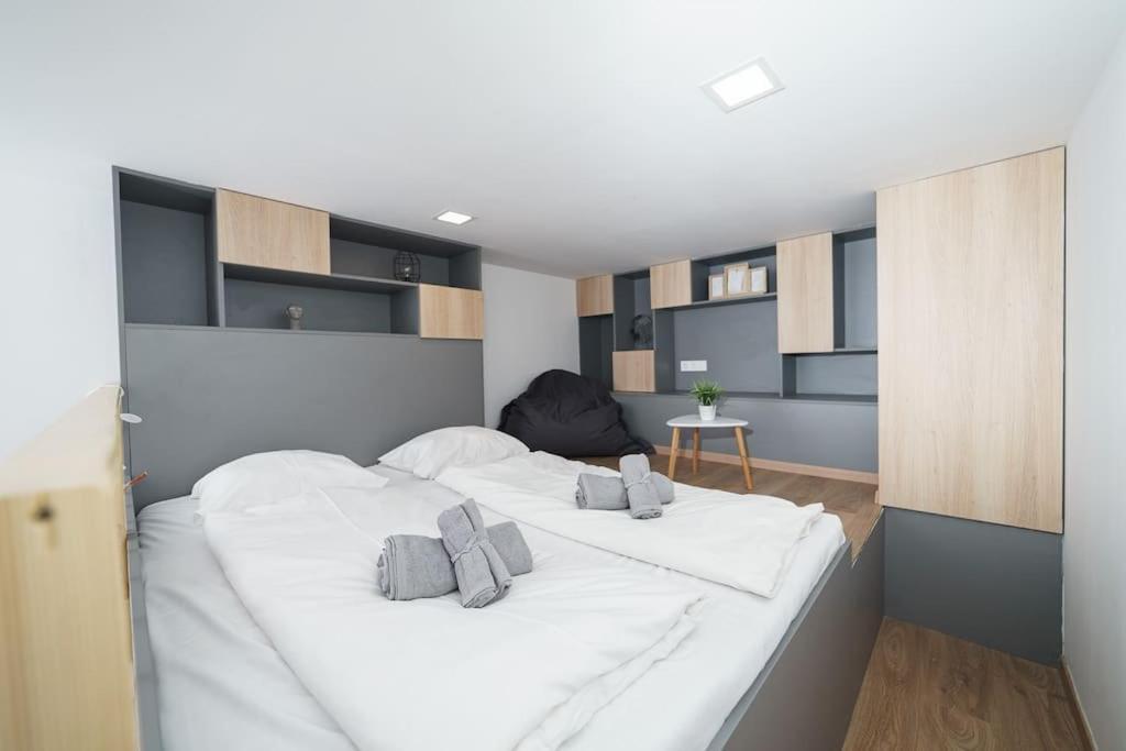 Cityscape Budget Kerepesi Apartment *